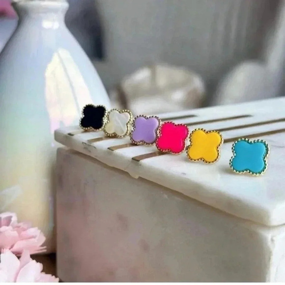 Park Lane Lavender Quatrefoil  Earrings 💜 - Picture 6 of 8